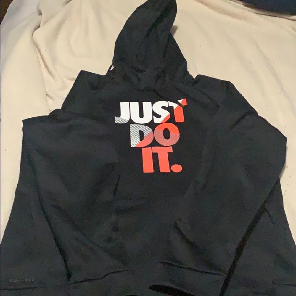LIKE-NEW Nike DRI-FIT hoodie sweatshirt
